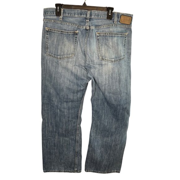 Gap Men's Relaxed Fit Boot Cut Jeans Light Wash Cotton Denim Size 36x29 - Picture 2 of 10